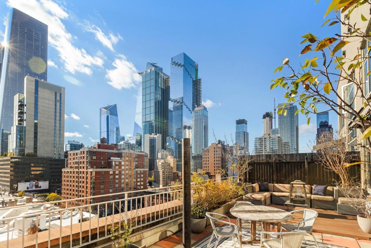 Luxurious 4 Bedroom Penthouse Apartment *